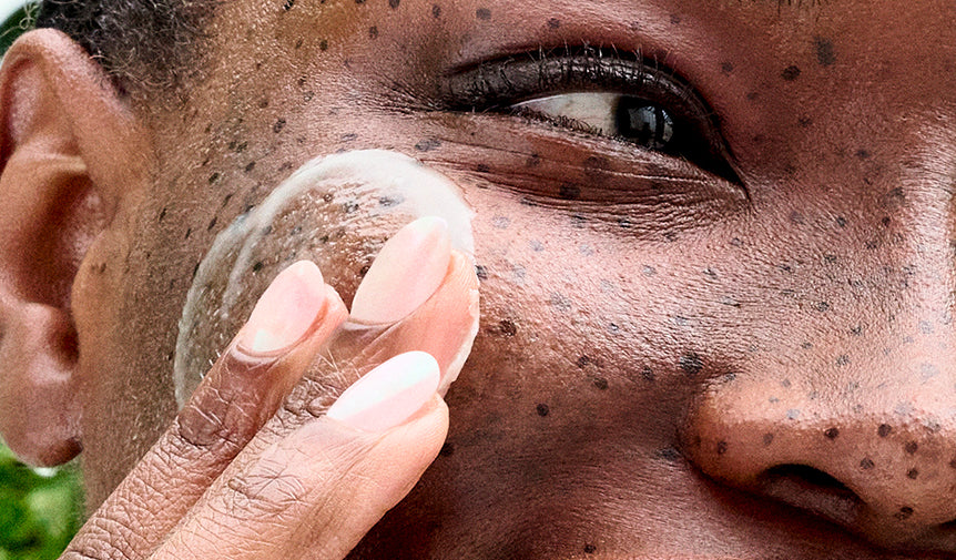 How To Use Green Clean Balm Model Image